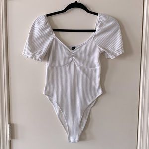 SHEIN body suit with puff sleeves size XS